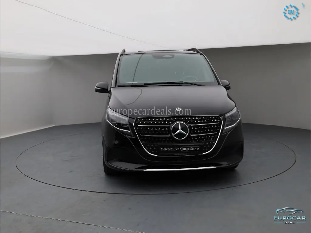 Mercedes-Benz V 220