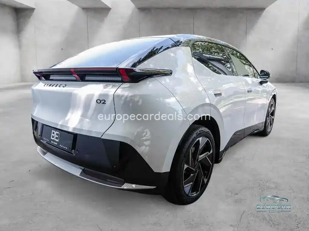 Lynk&Co 02
