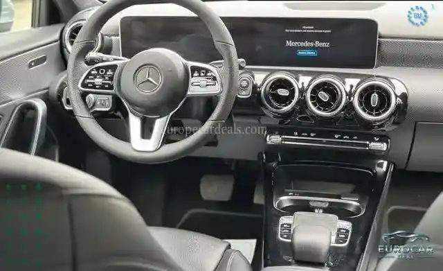 Mercedes-Benz A 220