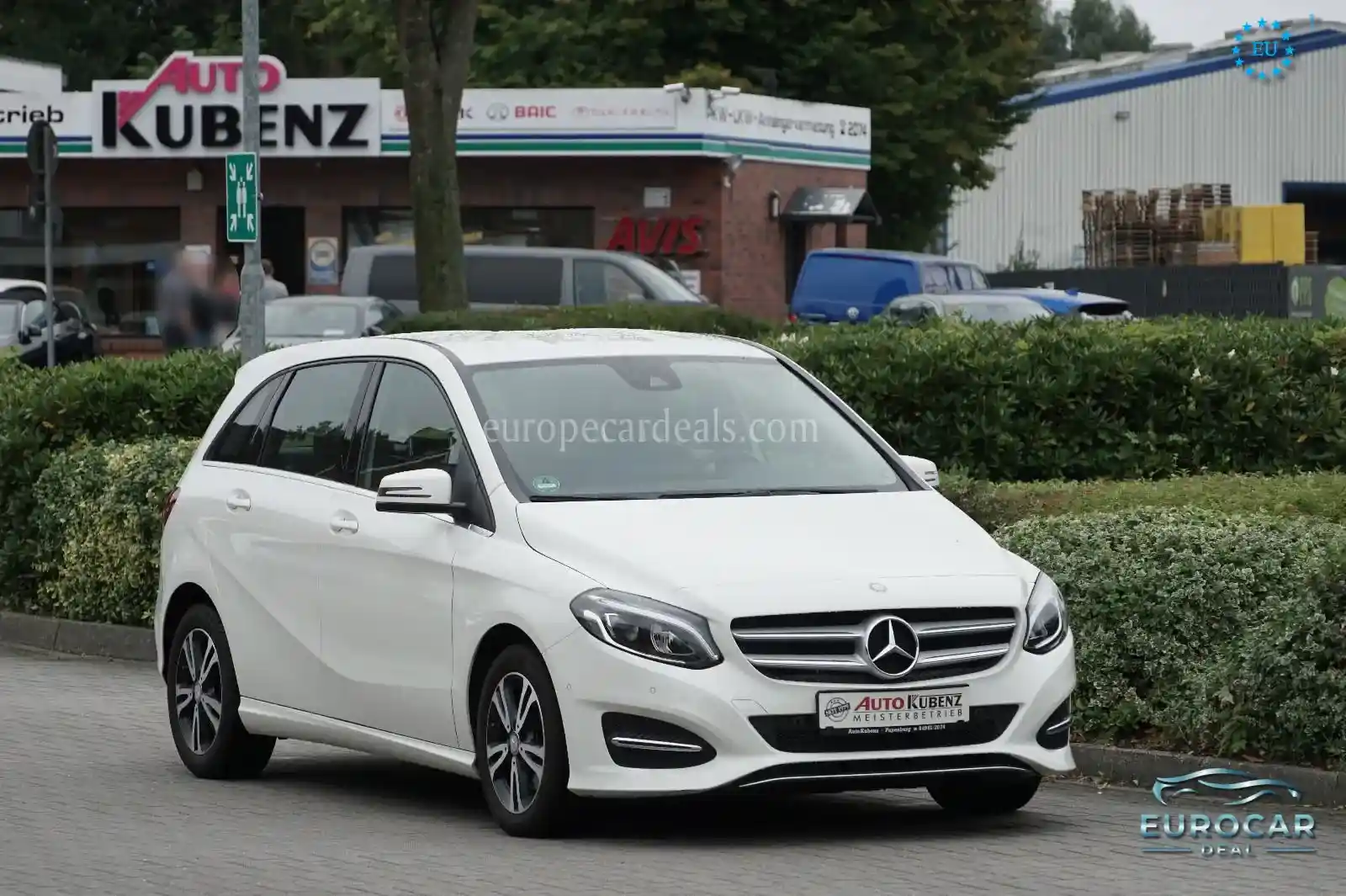 Mercedes-Benz B 220