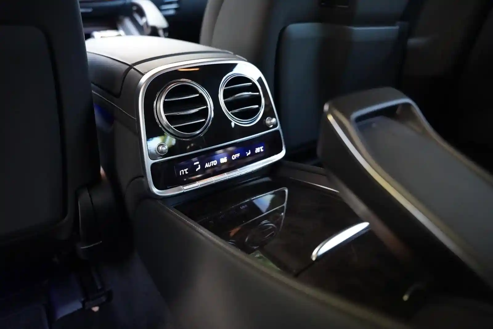 Mercedes-Benz S 600