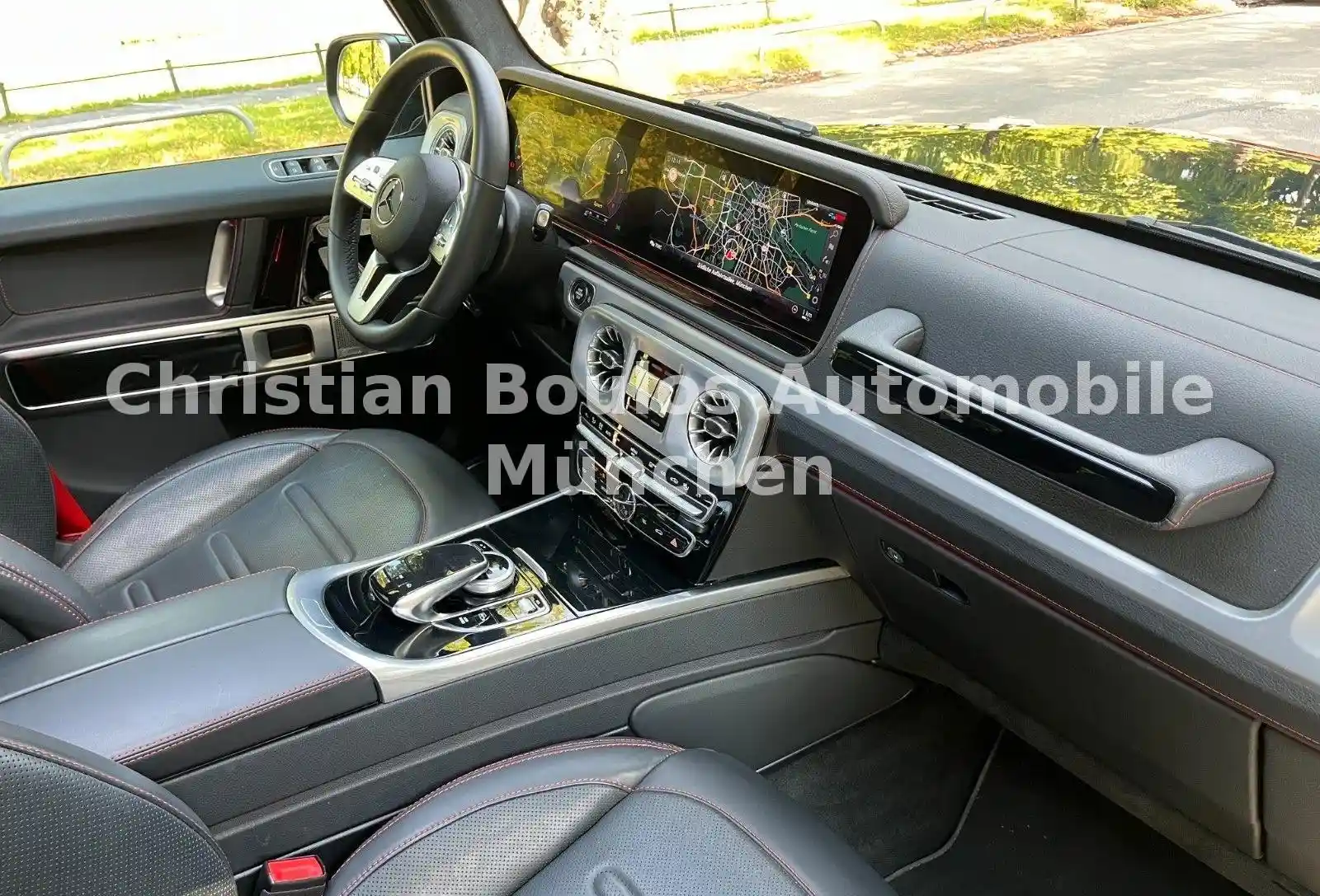Mercedes-Benz G 500