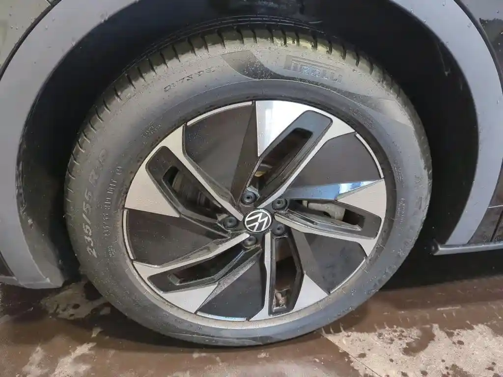 Volkswagen ID.5