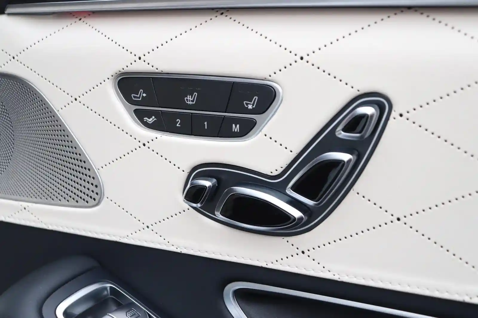 Mercedes-Benz S 600