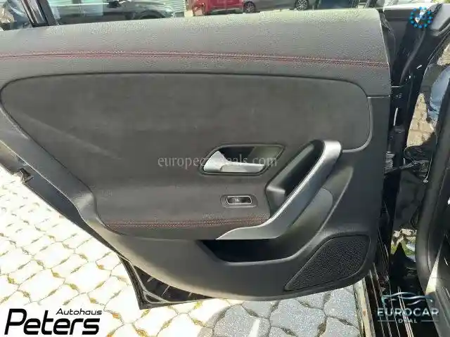 Mercedes-Benz CLA 220