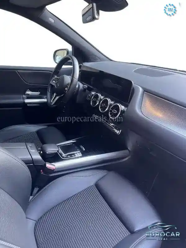 Mercedes-Benz B 220
