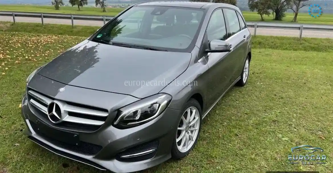 Mercedes-Benz B 220
