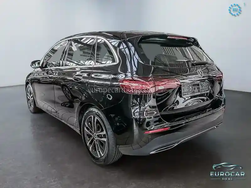 Mercedes-Benz B 220