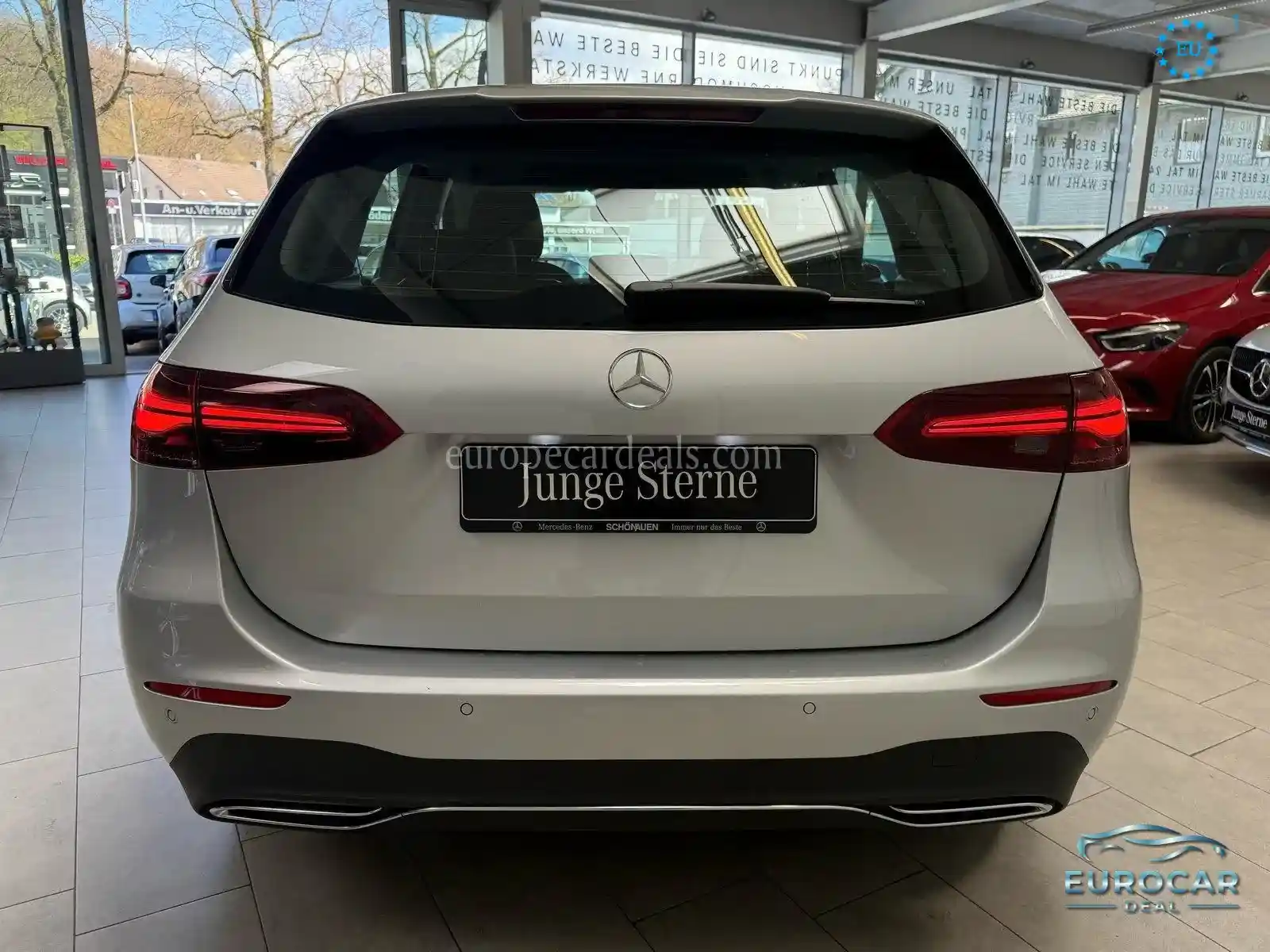 Mercedes-Benz B 180
