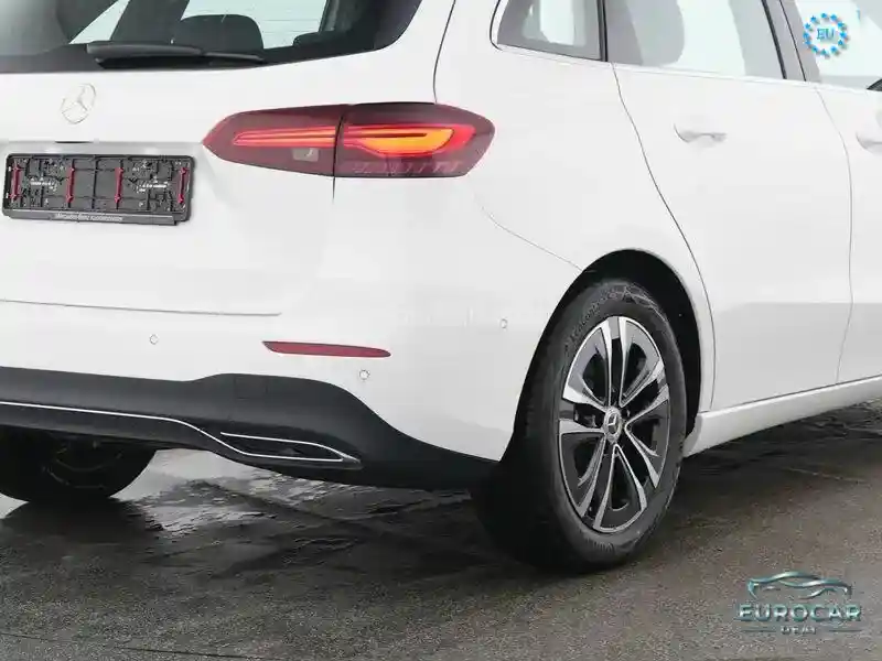 Mercedes-Benz B 200