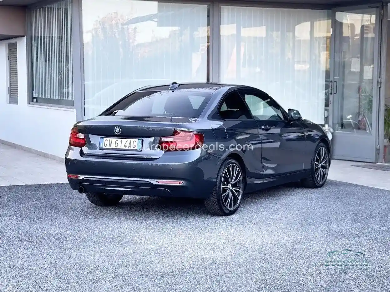 BMW 218