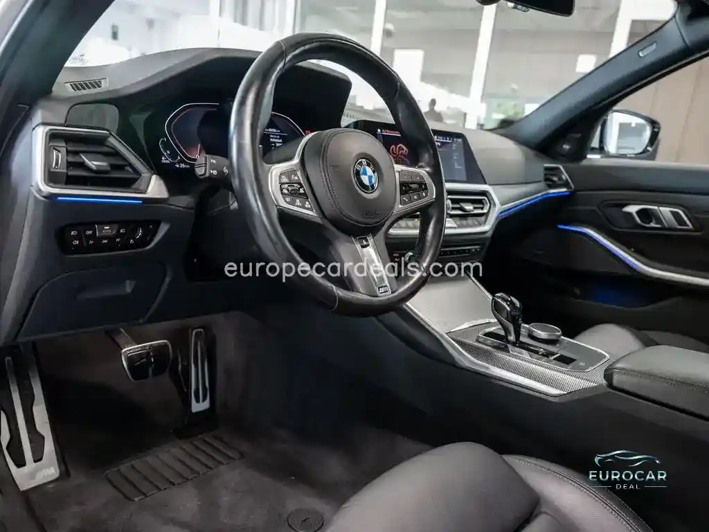 BMW 330