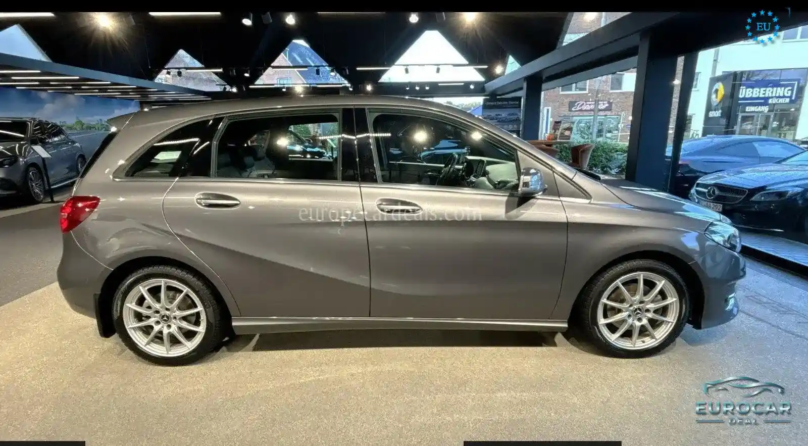 Mercedes-Benz B 180