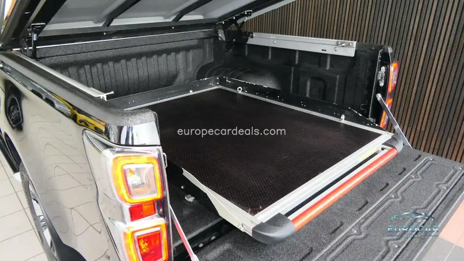 Double Cab 4WD LSE|Sportlid PRO-Form|Cover