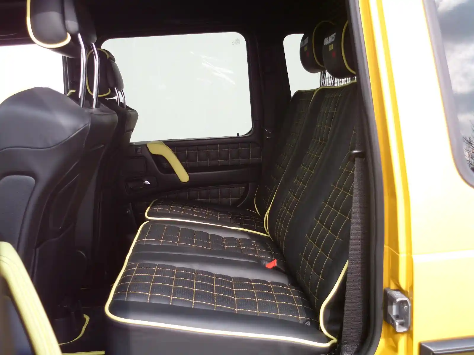 Mercedes-Benz G 500