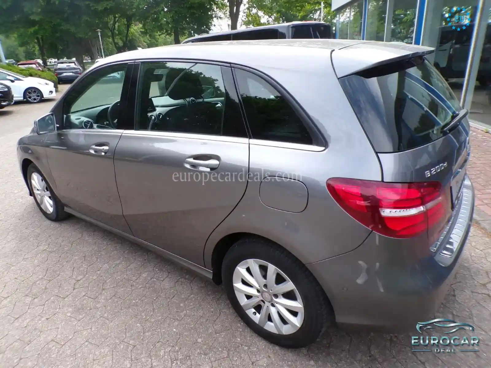 Mercedes-Benz B 200