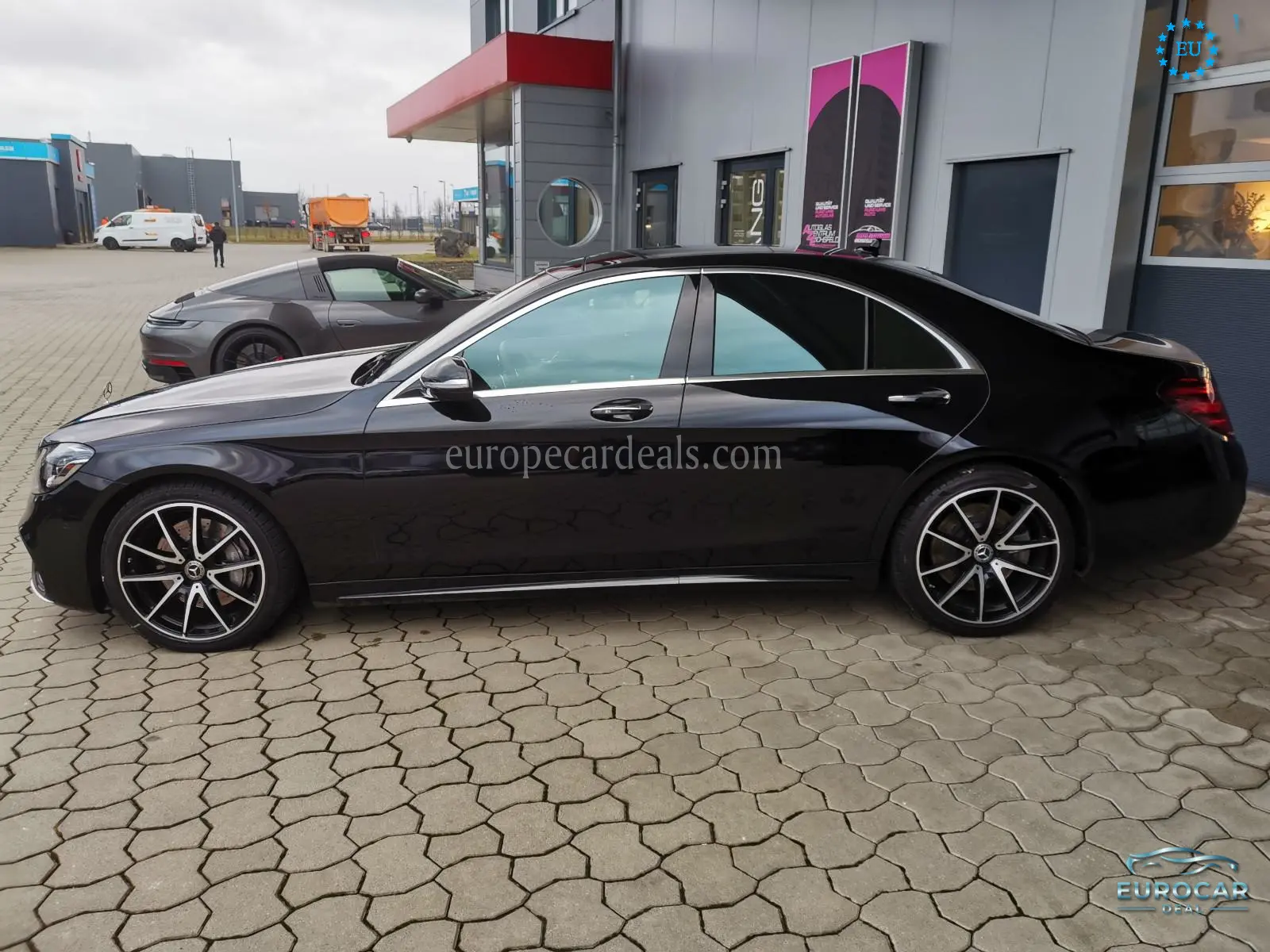 Mercedes-Benz S 560