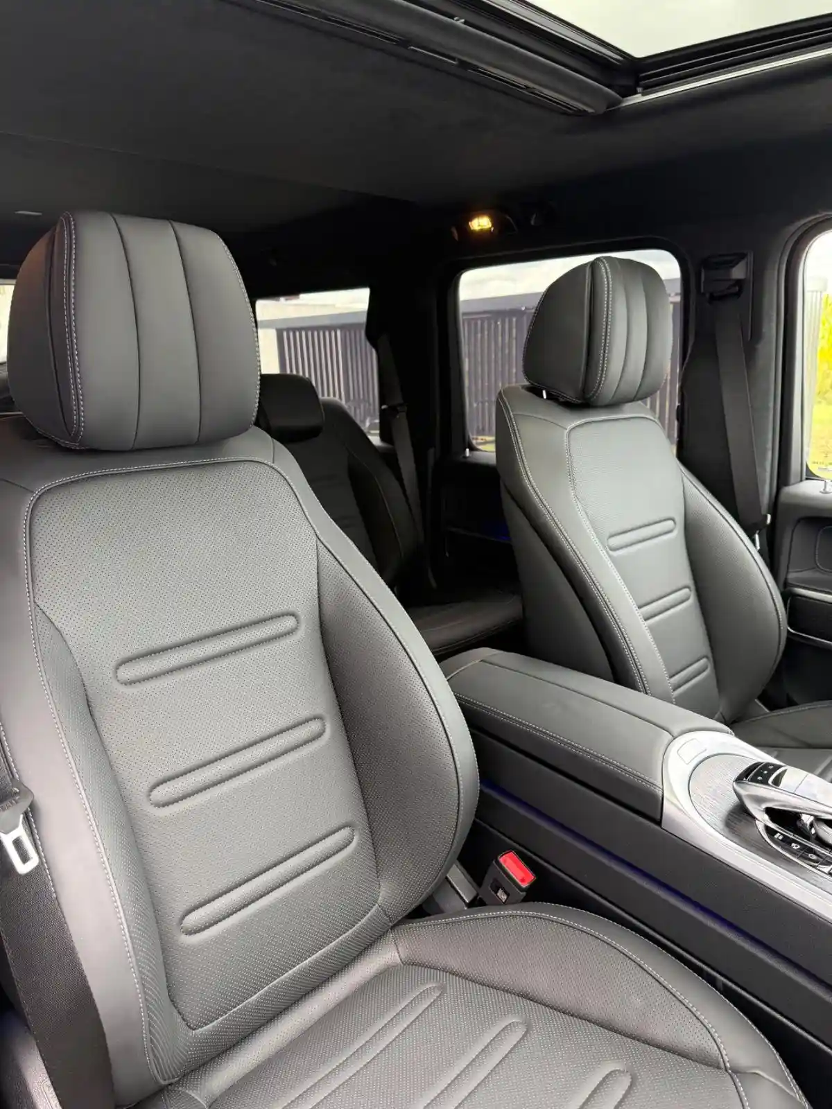 Mercedes-Benz G 500