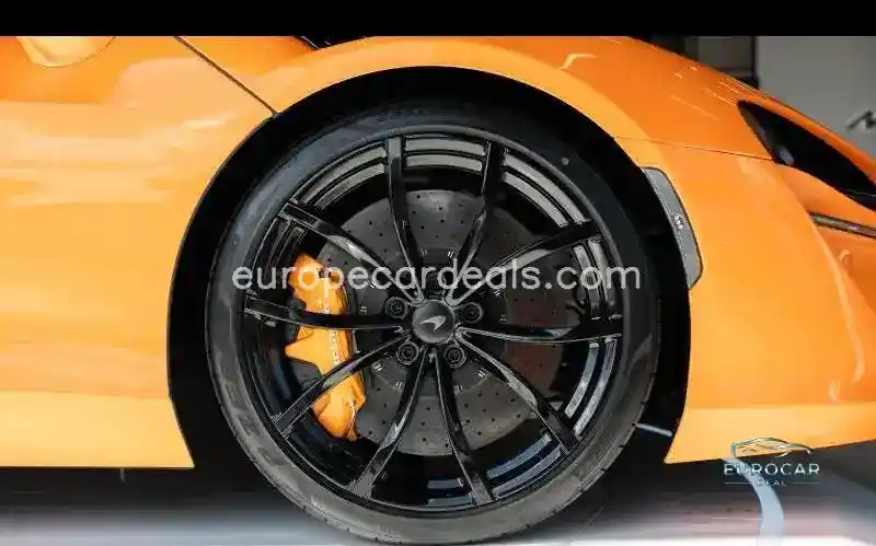 McLaren Artura