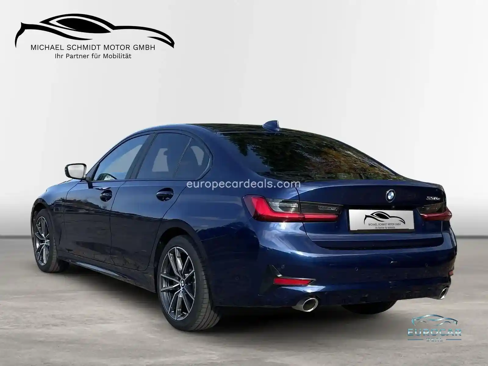 BMW 330