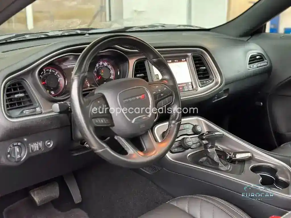 Dodge Challenger