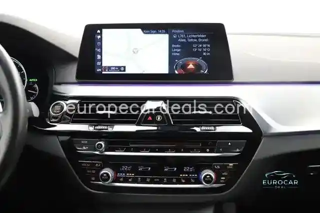 BMW 530