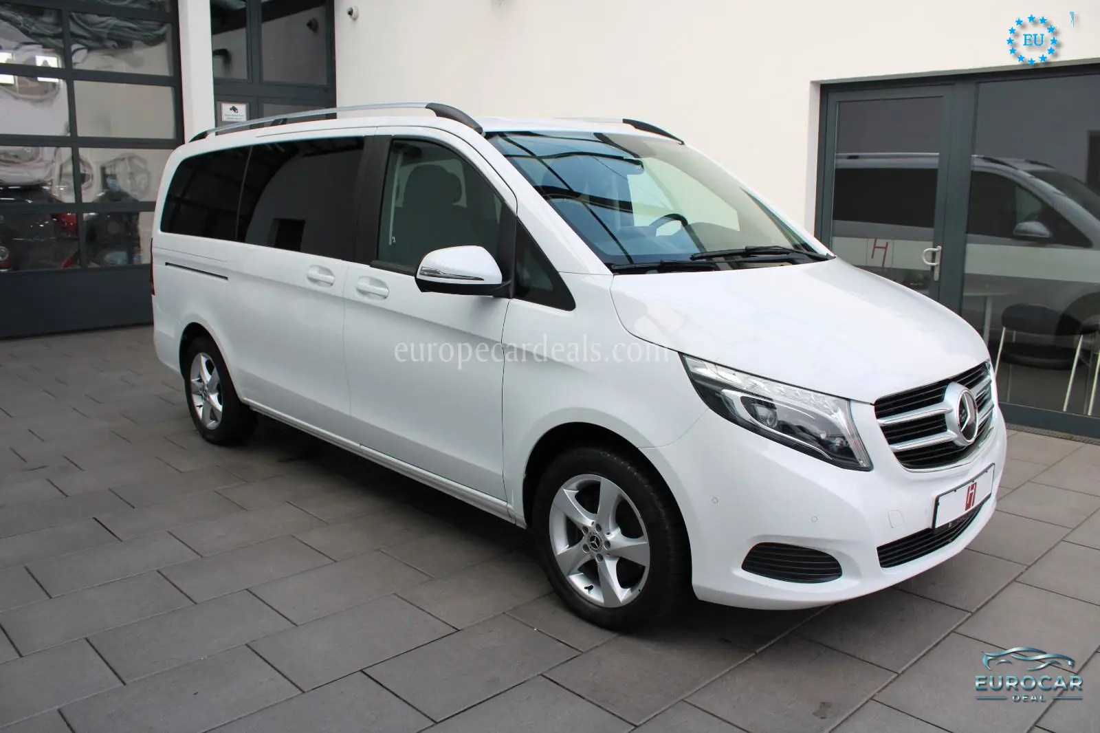 Mercedes-Benz V 220