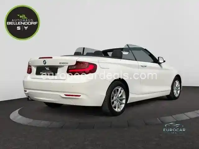 BMW 220