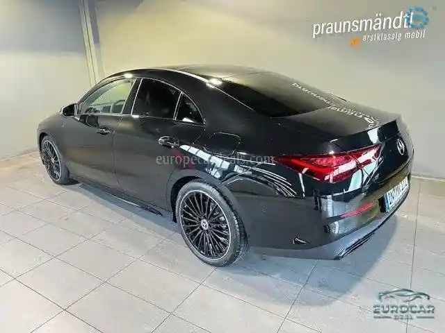 Mercedes-Benz CLA 220