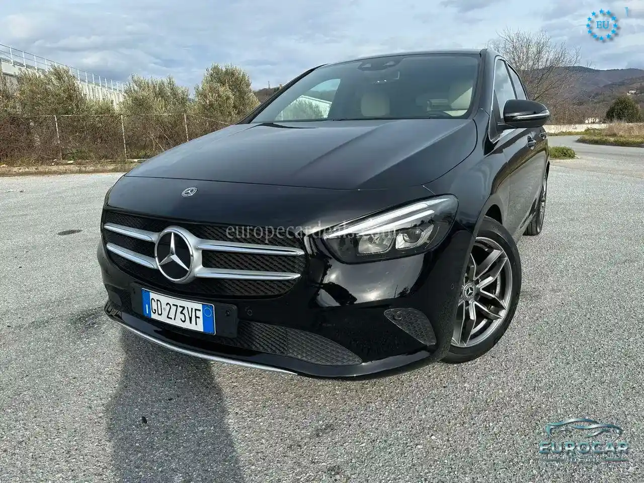 Mercedes-Benz B 180