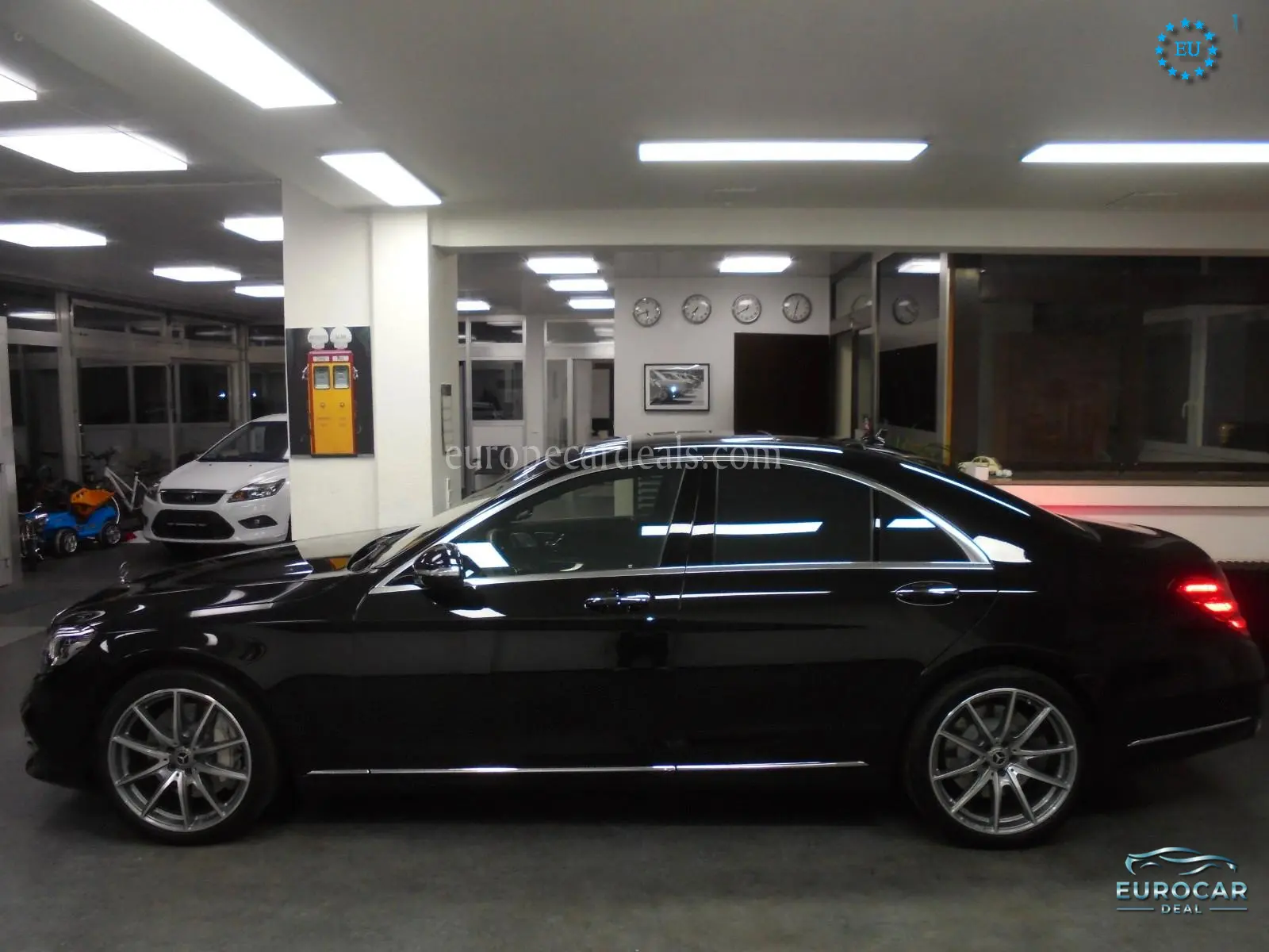 Mercedes-Benz S 560
