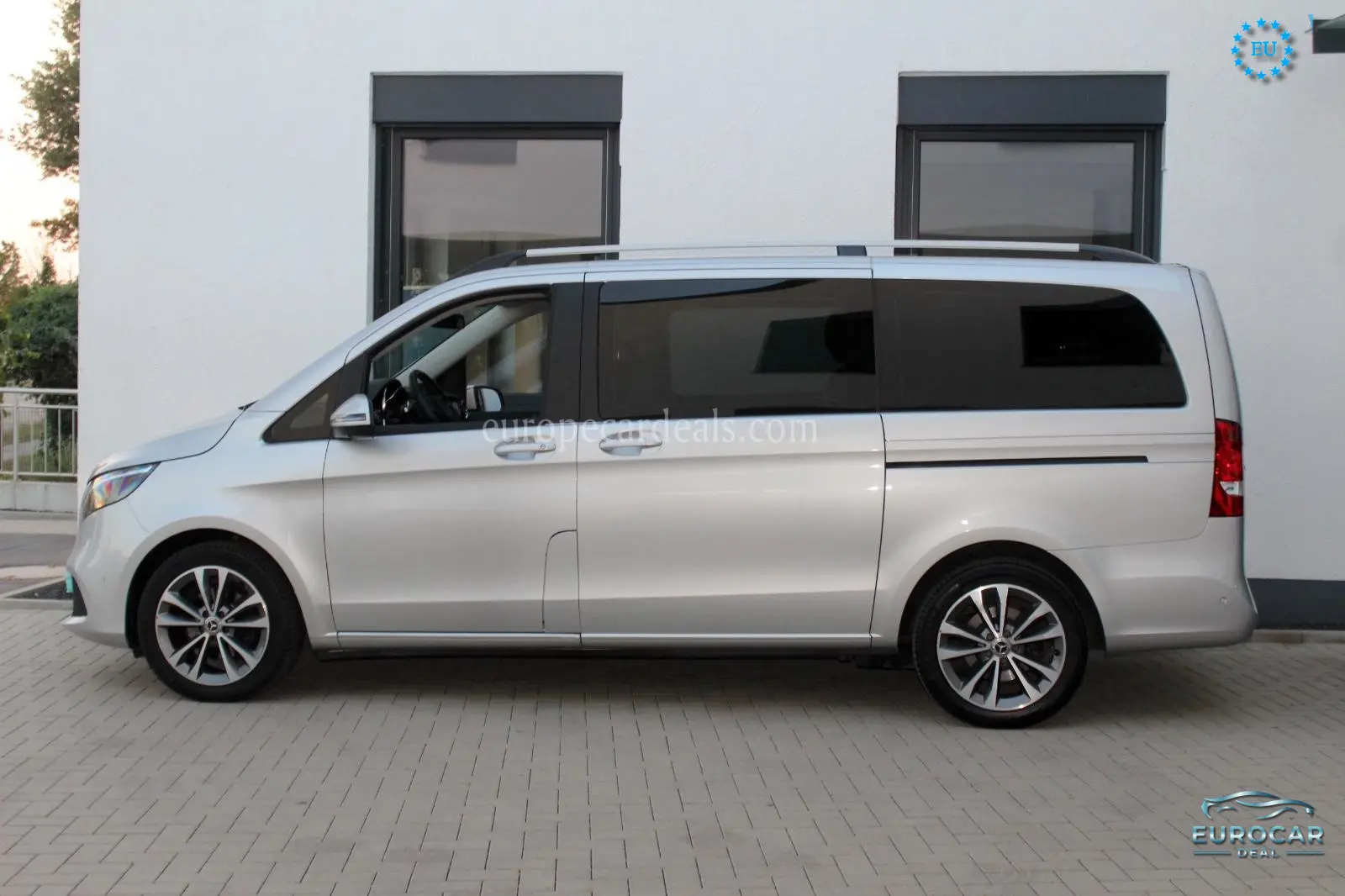 Mercedes-Benz V 220