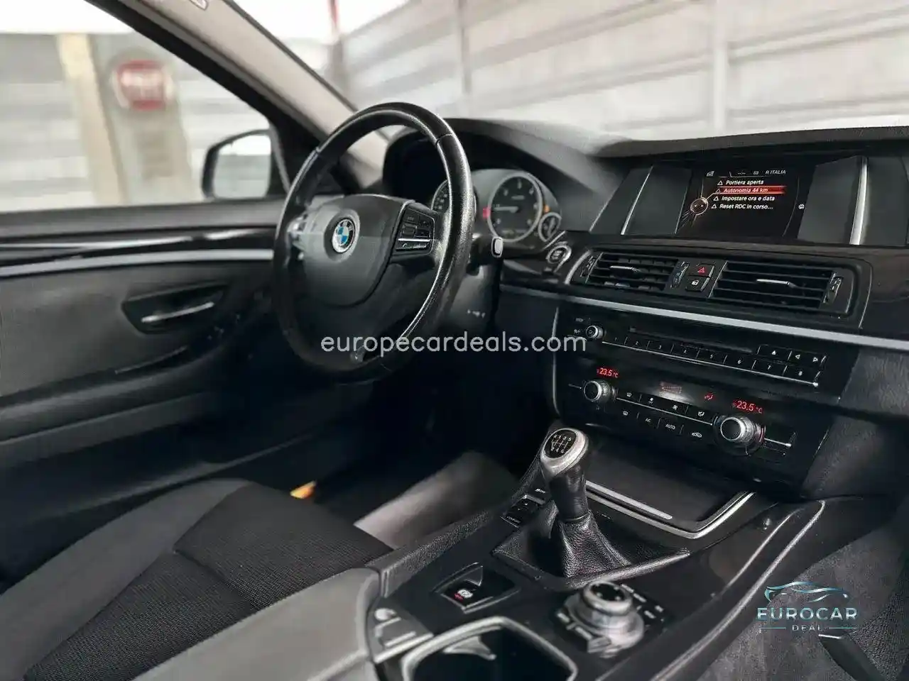 BMW 518