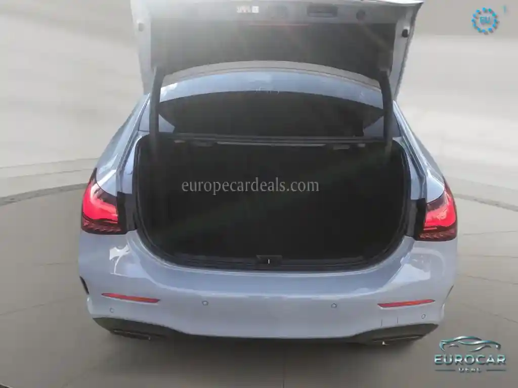 Mercedes-Benz A 220