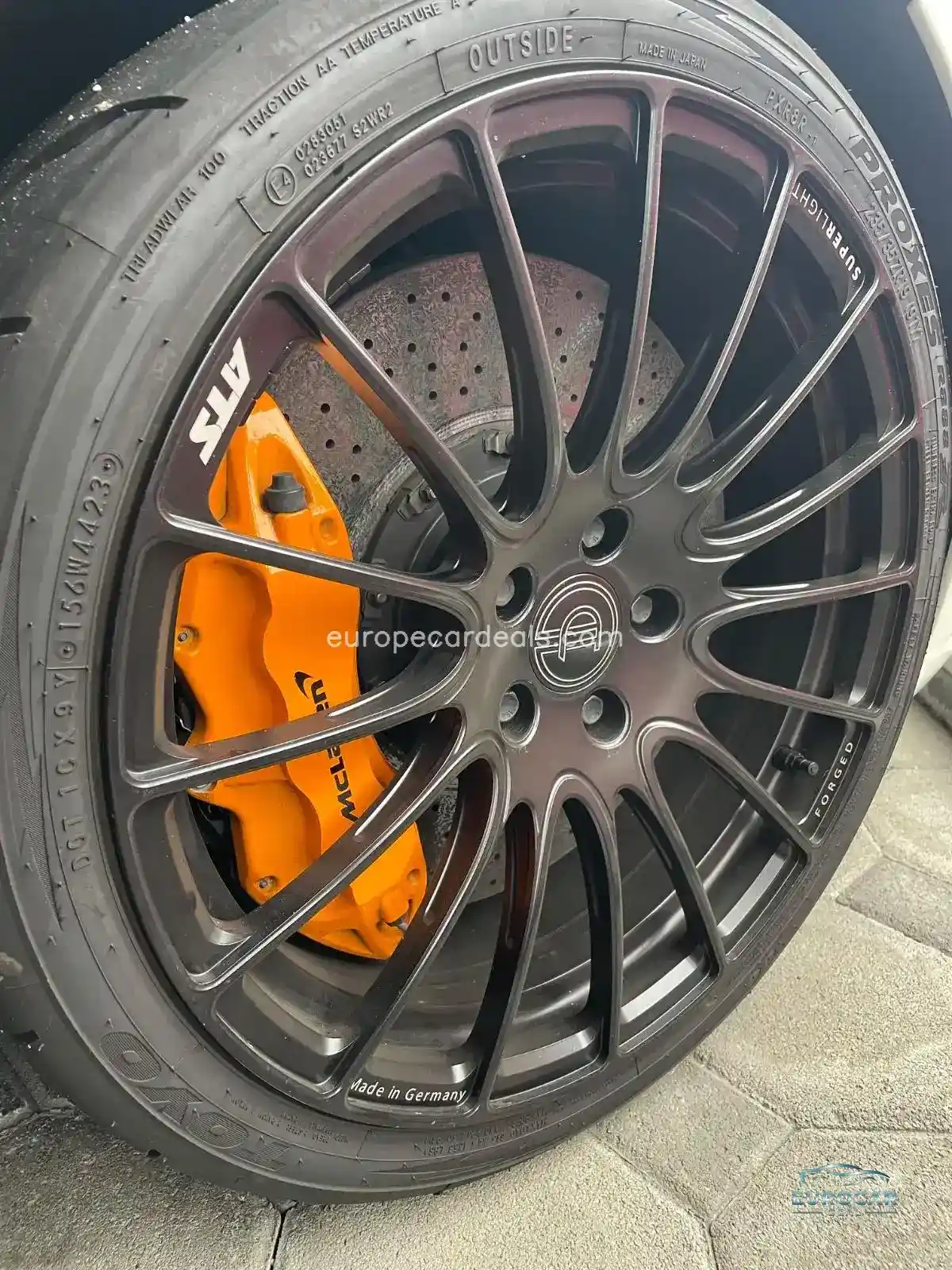 McLaren MP4-12C