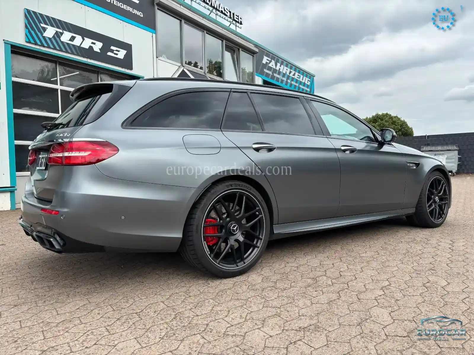 Mercedes-Benz E 63 AMG