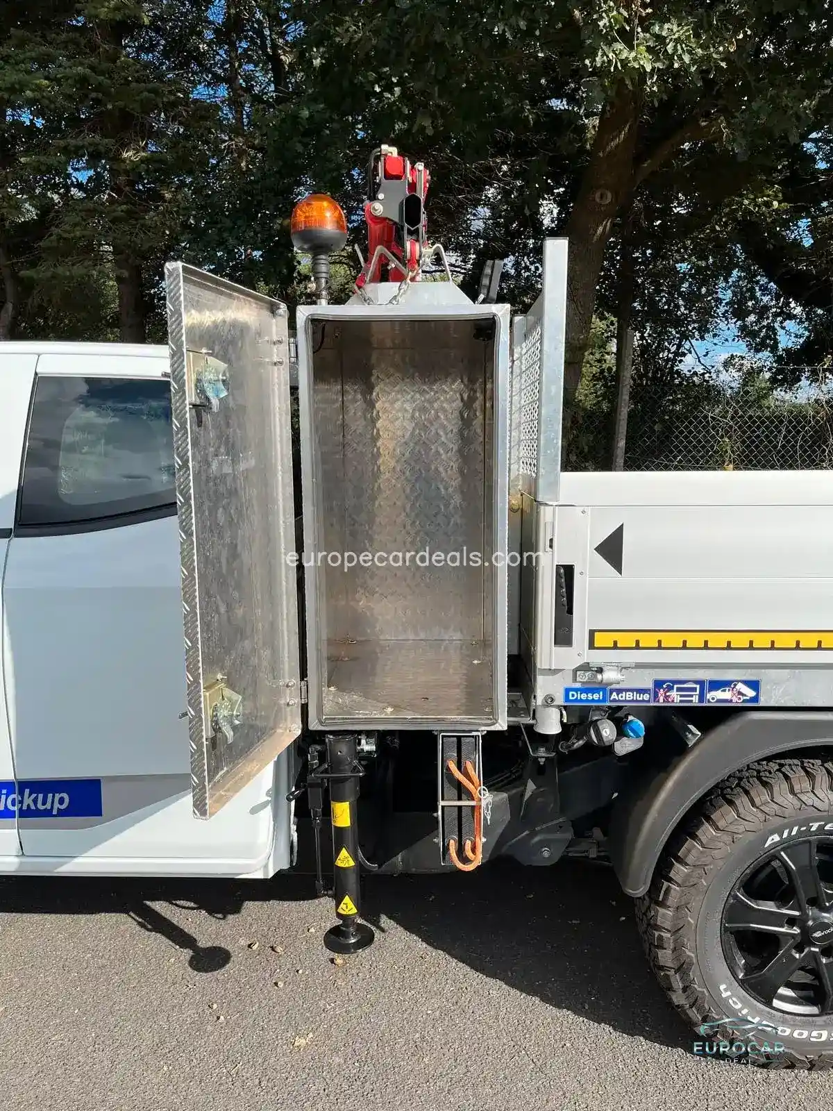 Space Cab L AT BIG-MAX L2 Kipper und Kran