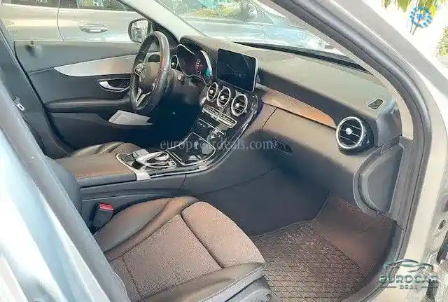 Mercedes-Benz C 180