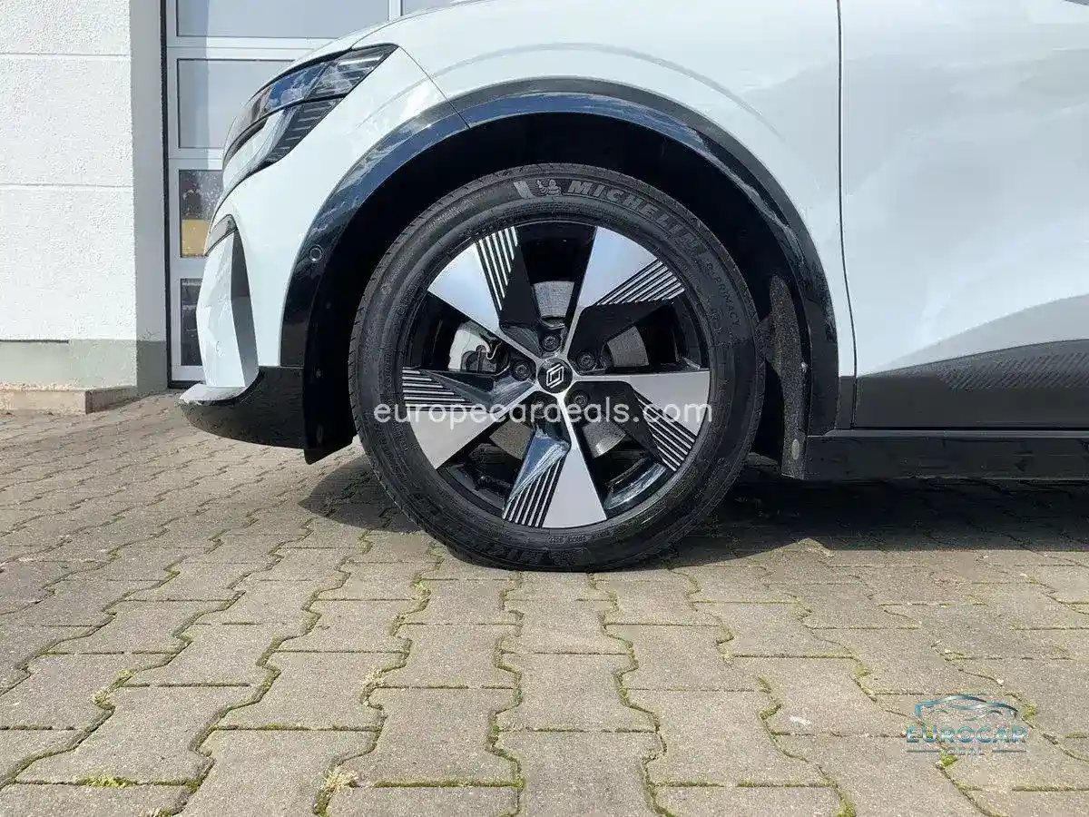 Renault Megane E-TECH