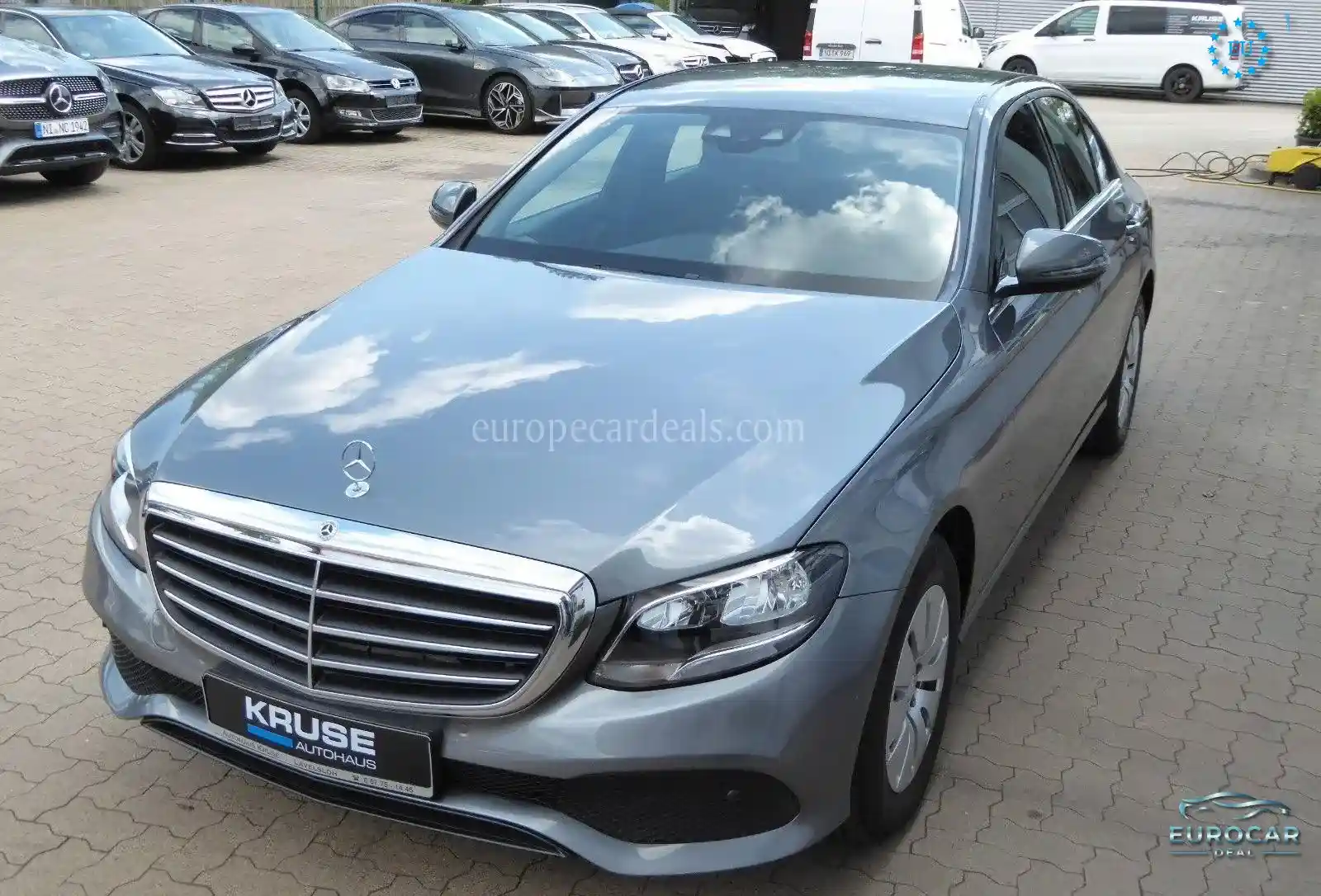 Mercedes-Benz E 220