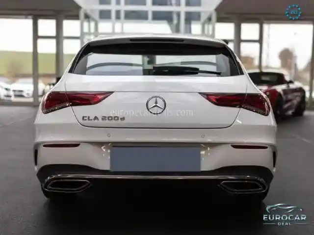Mercedes-Benz CLA 200 Shooting Brake
