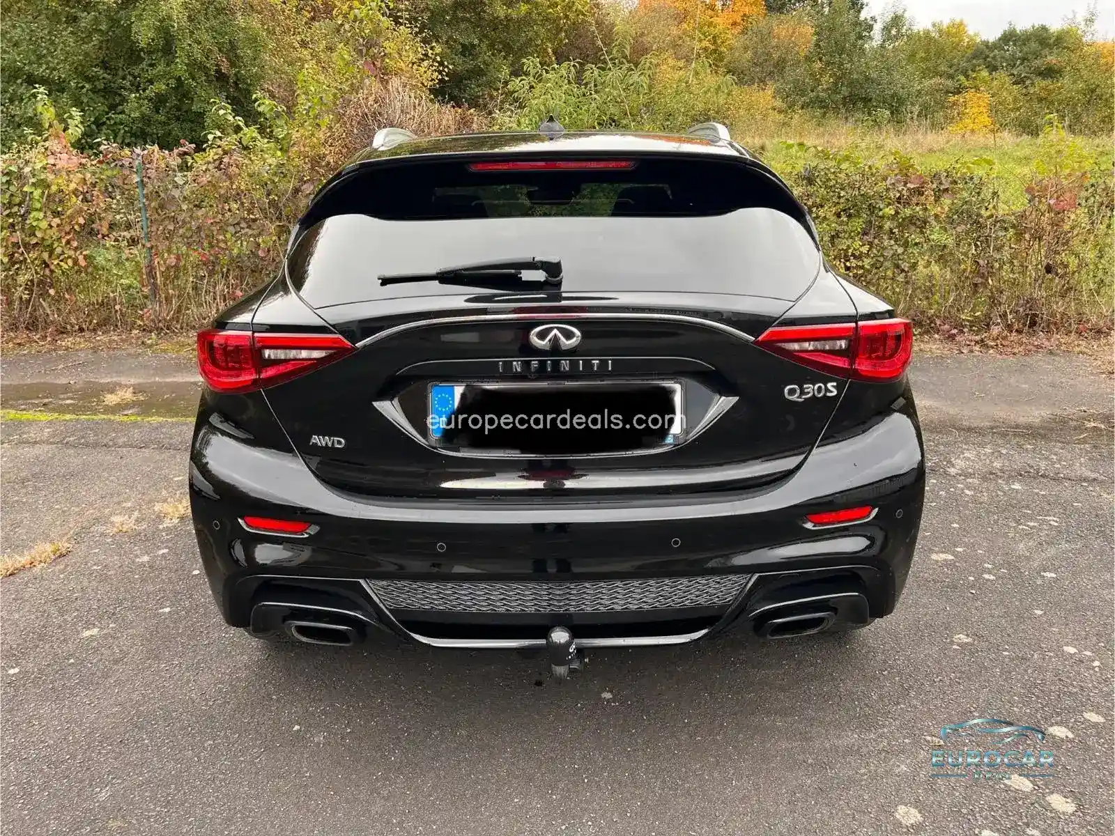 Infiniti Q30