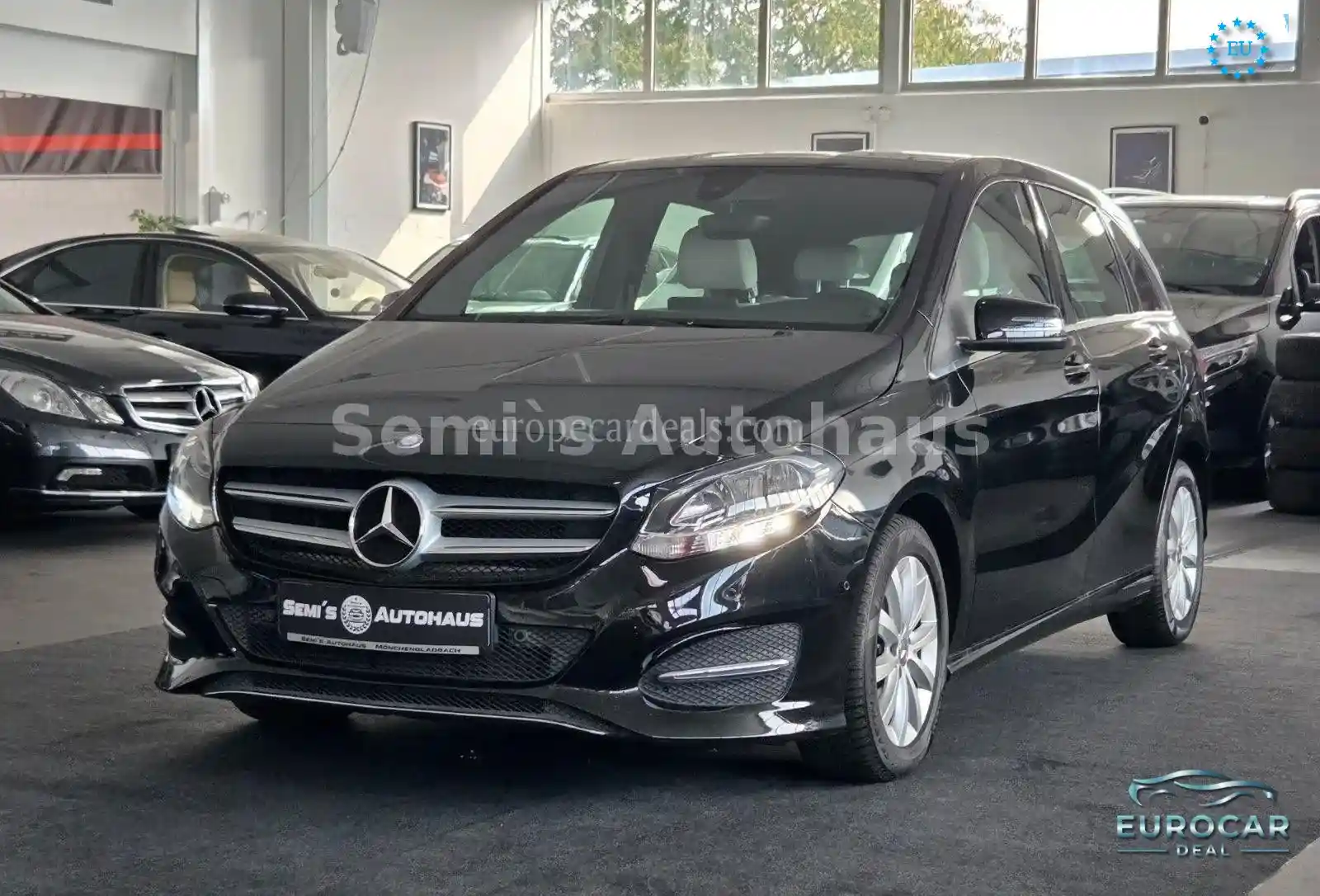 Mercedes-Benz B 180