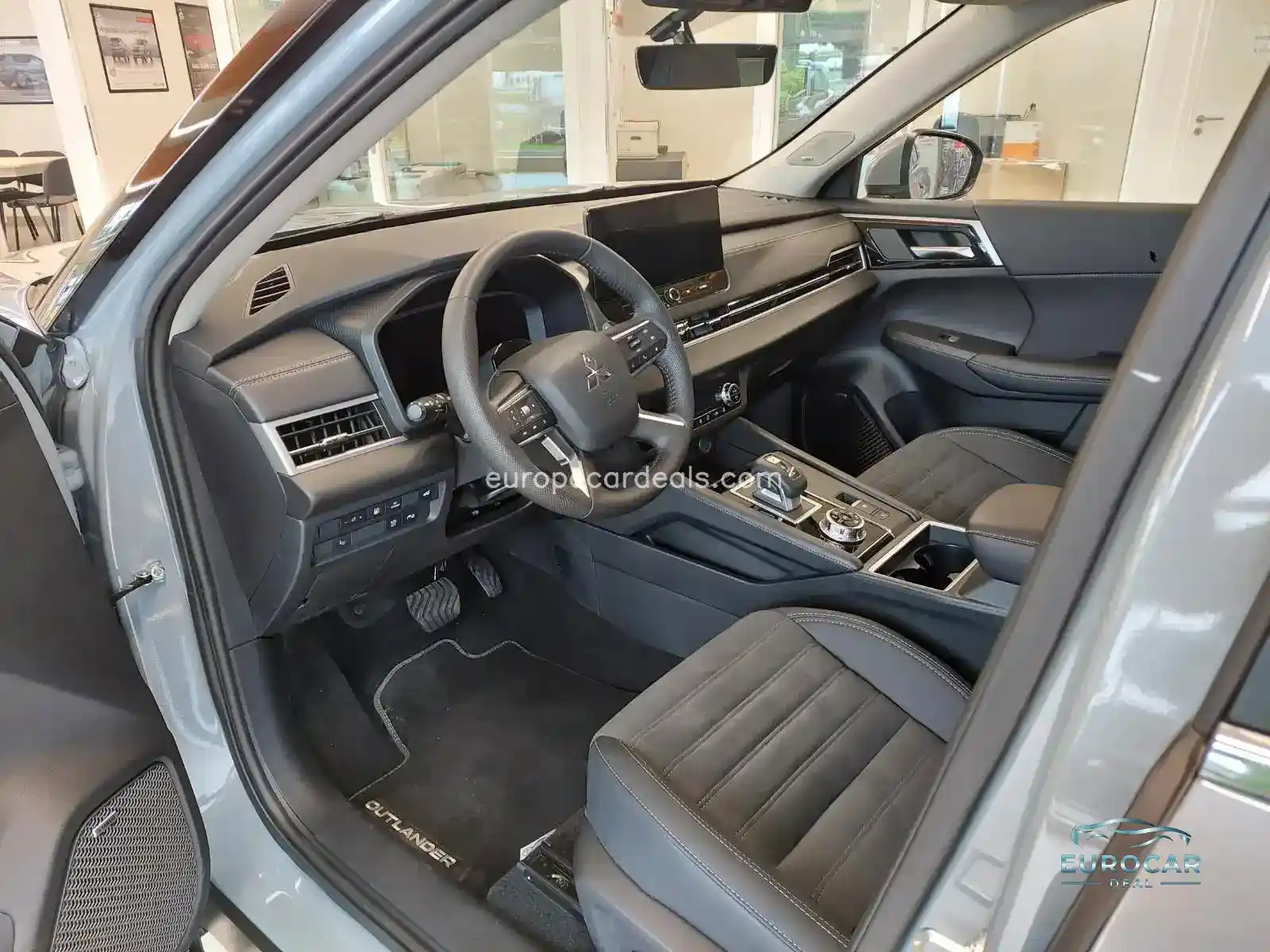 Mitsubishi Plug-in Hybrid Outlander