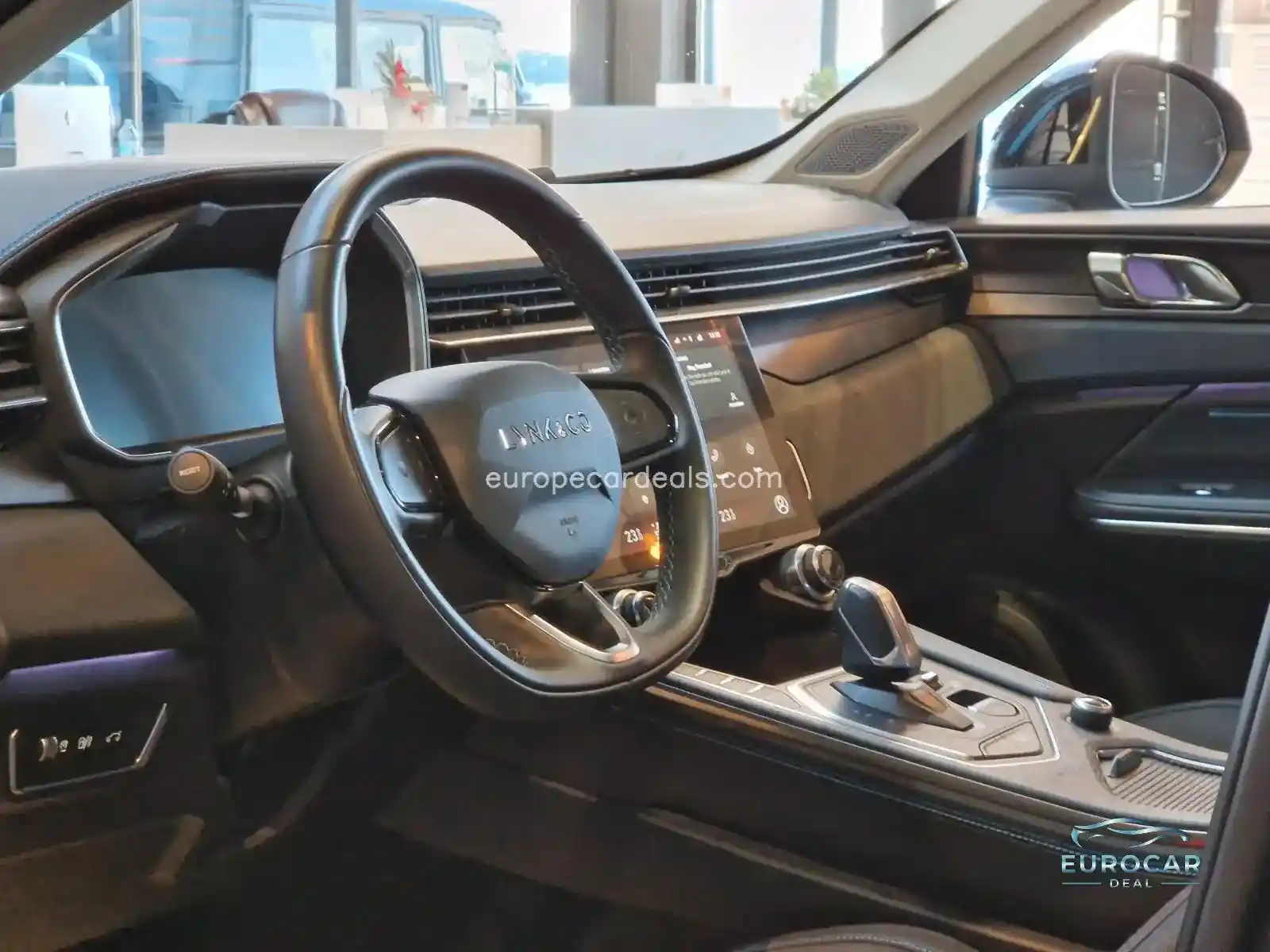 Lynk&Co 01