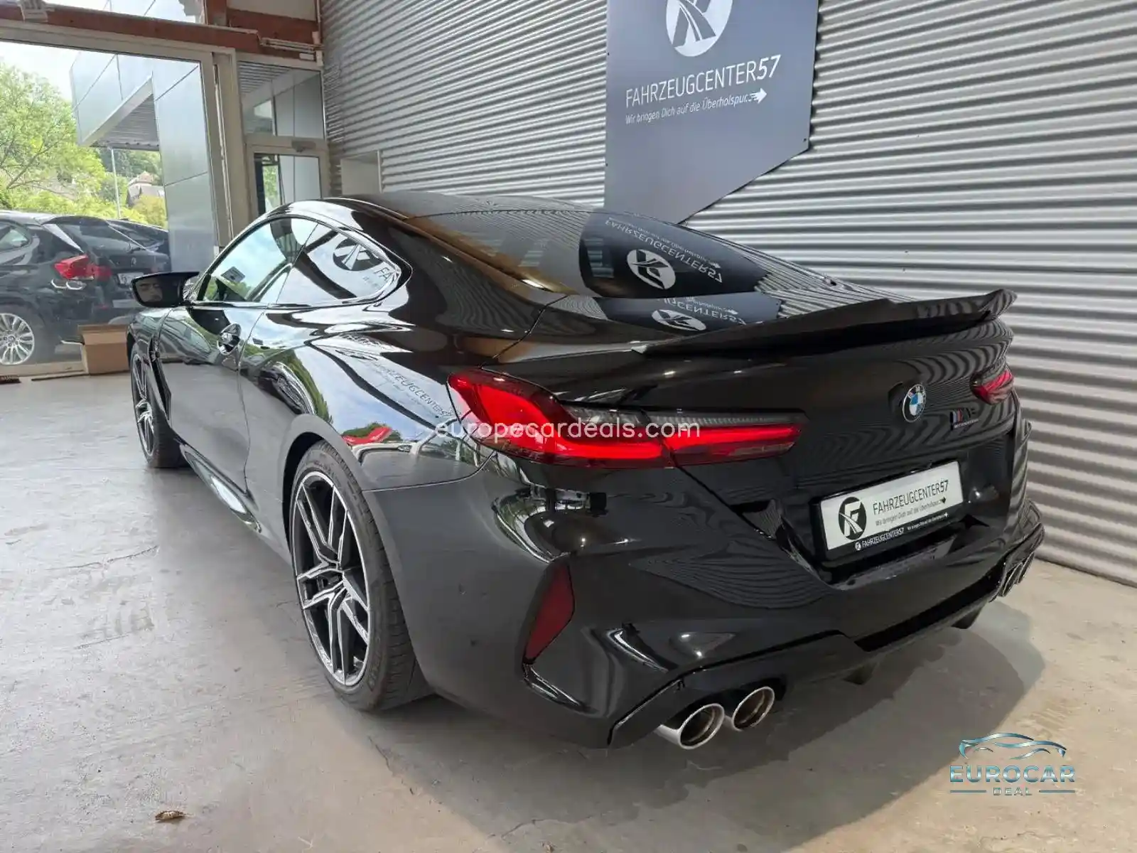 BMW M8