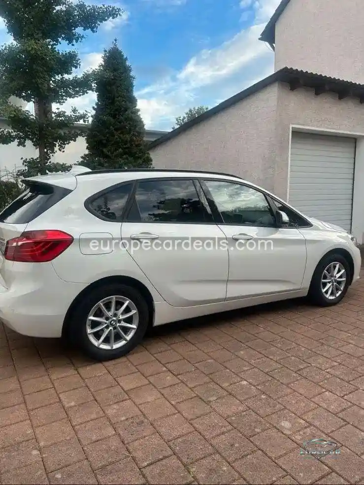 BMW 216