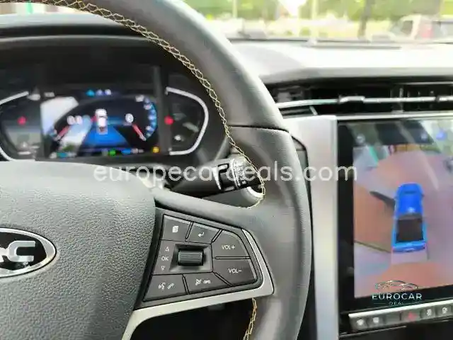 JAC 8 Pro