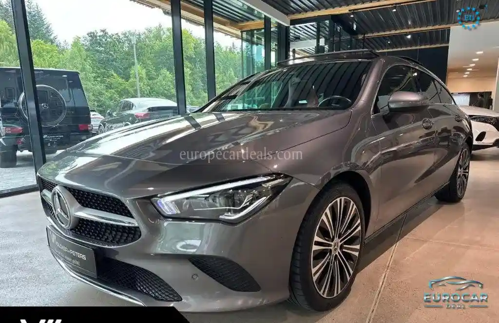 Mercedes-Benz CLA 220 Shooting Brake