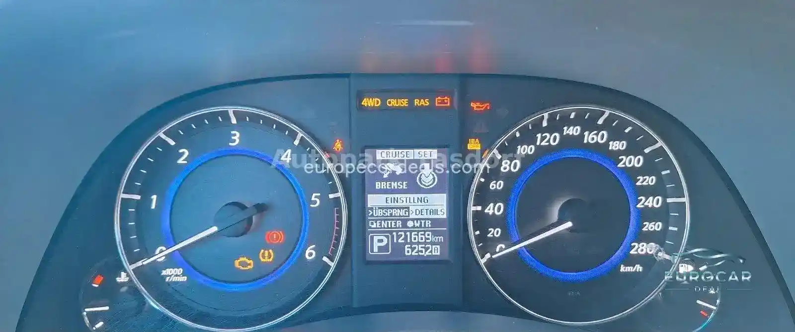 Infiniti QX70